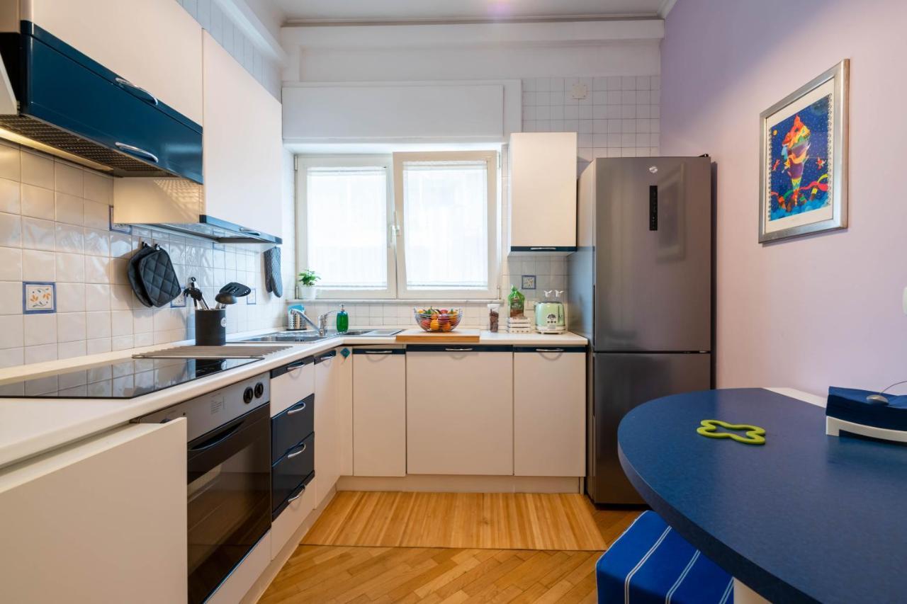 Modern Apartment To Relax In The City Center Bari Dış mekan fotoğraf