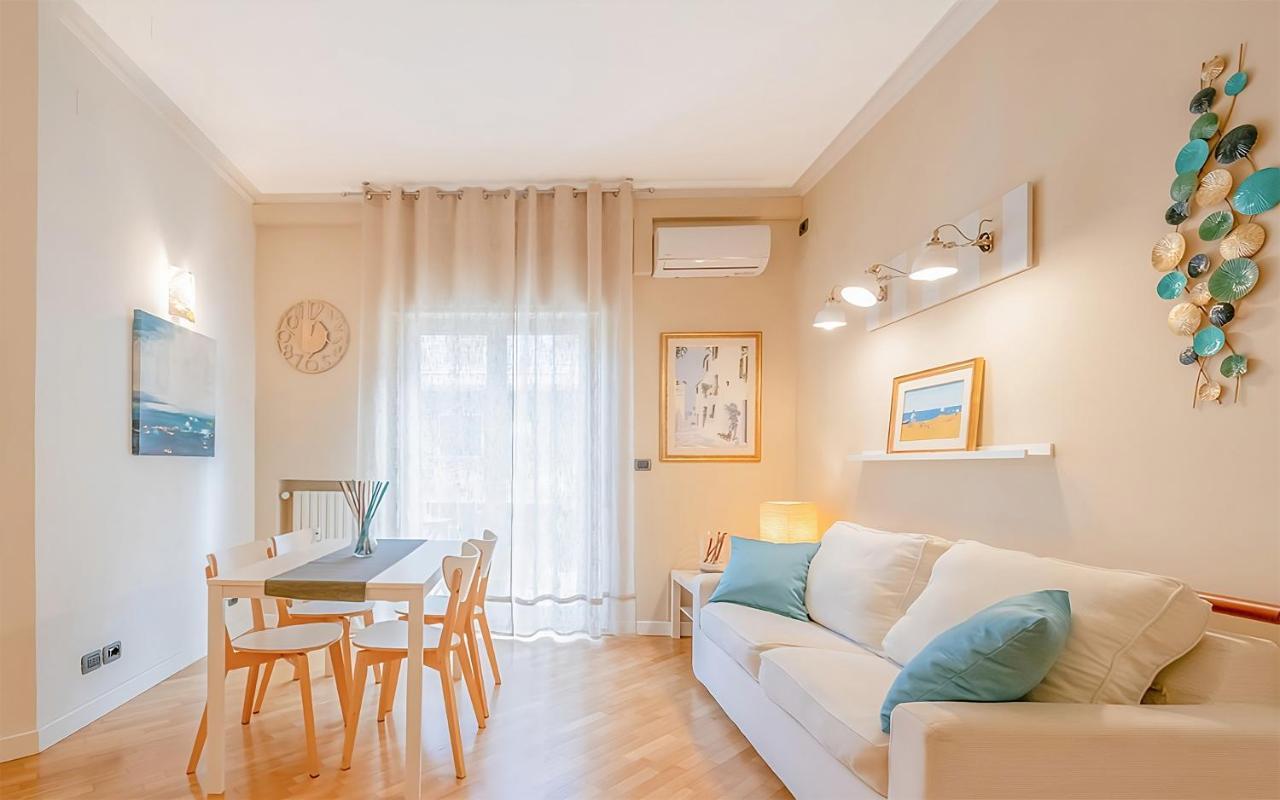 Modern Apartment To Relax In The City Center Bari Dış mekan fotoğraf