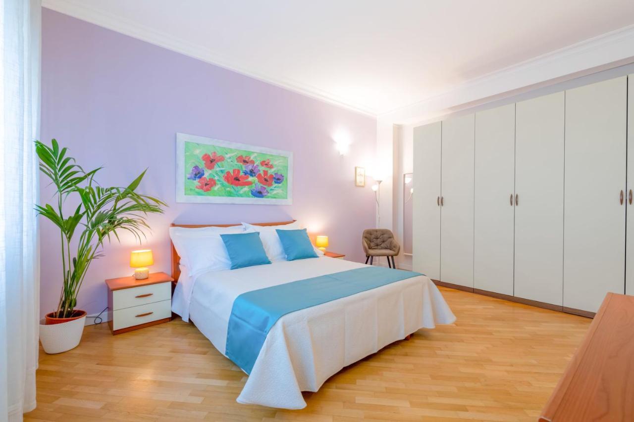 Modern Apartment To Relax In The City Center Bari Dış mekan fotoğraf